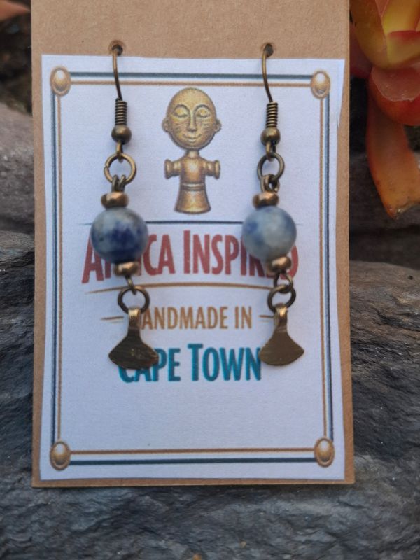 BR001: Sodalite and brass