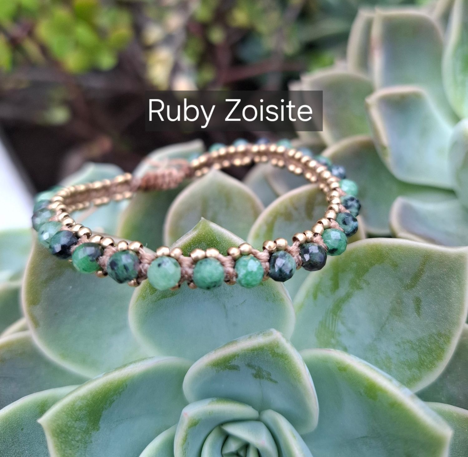 MC08. Ruby Zoisite 