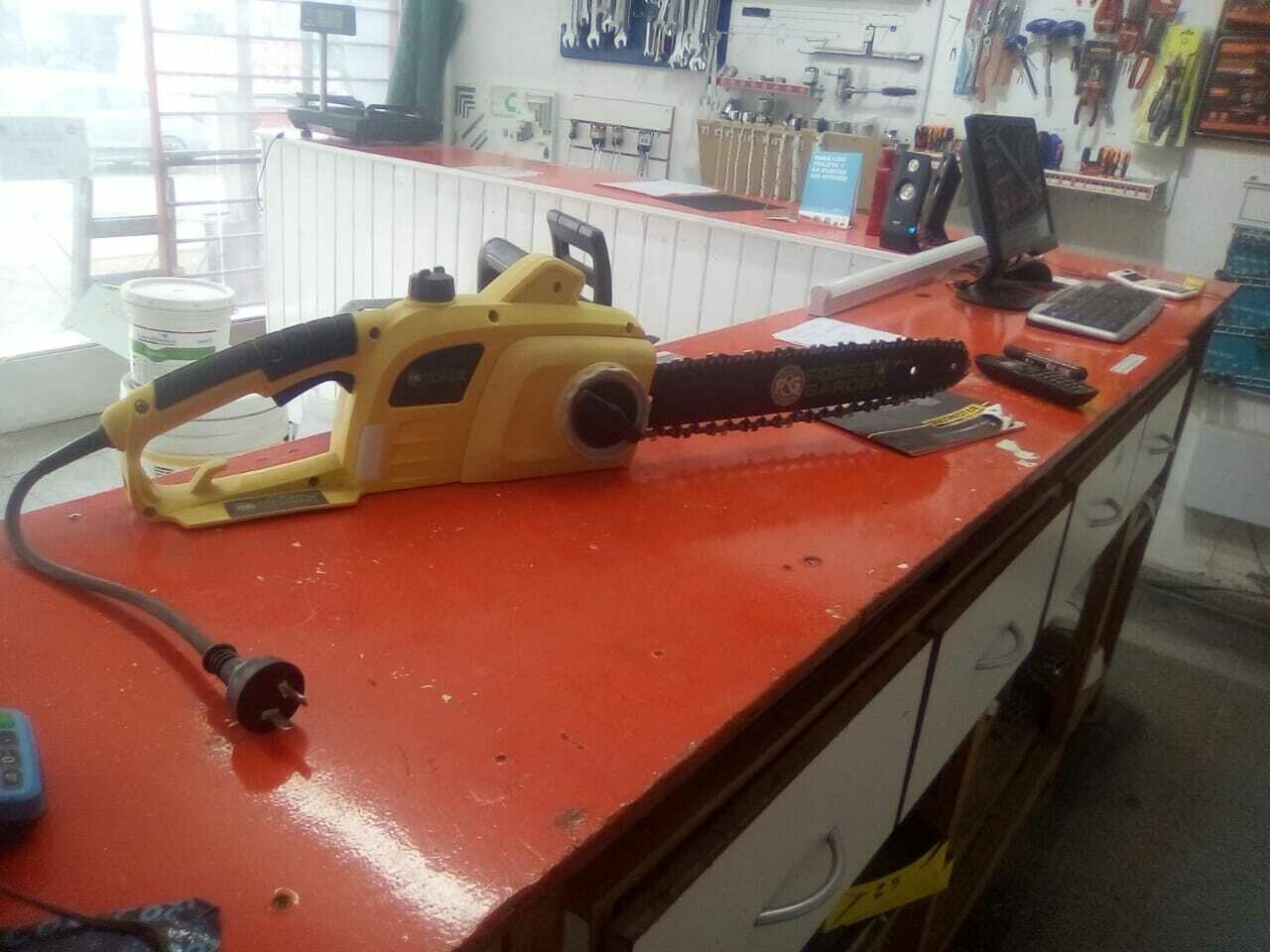 ELECTRO MOTOSIERRA