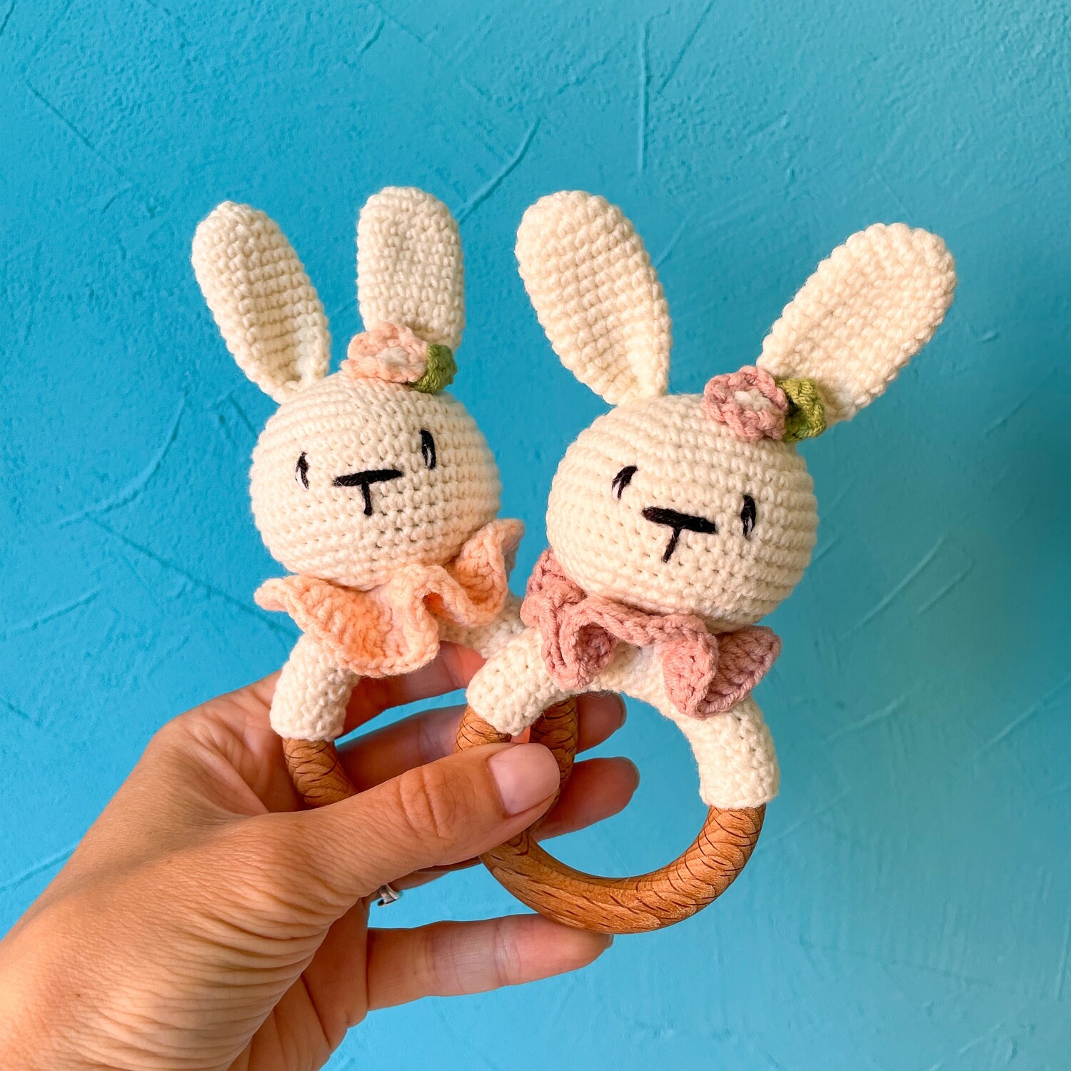 Crochet pattern baby bunny rattle, first baby toy with teether ring, amigurumi pattern toy, rabbit baby teether