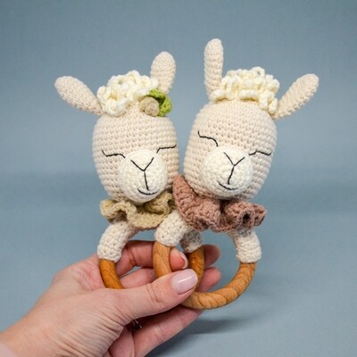 Crochet pattern llama baby rattle, alpaca teether toy, amigurumi pattern, gift for grandchild