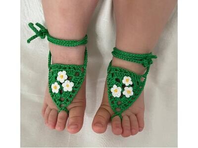 Crochet pattern baby sandals, girl barefoot sandals, beach pool anklet, baby girl gift idea, one size pdf english pattern