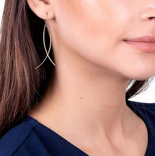 Gold-plated threads earring