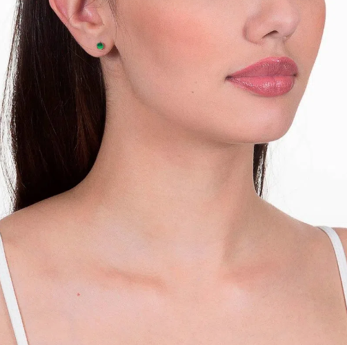 Gold-plated earring with green zirconia