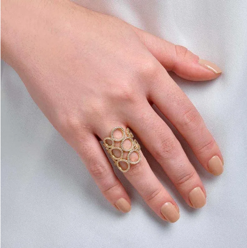 Gold-plated circles ring with zirconias