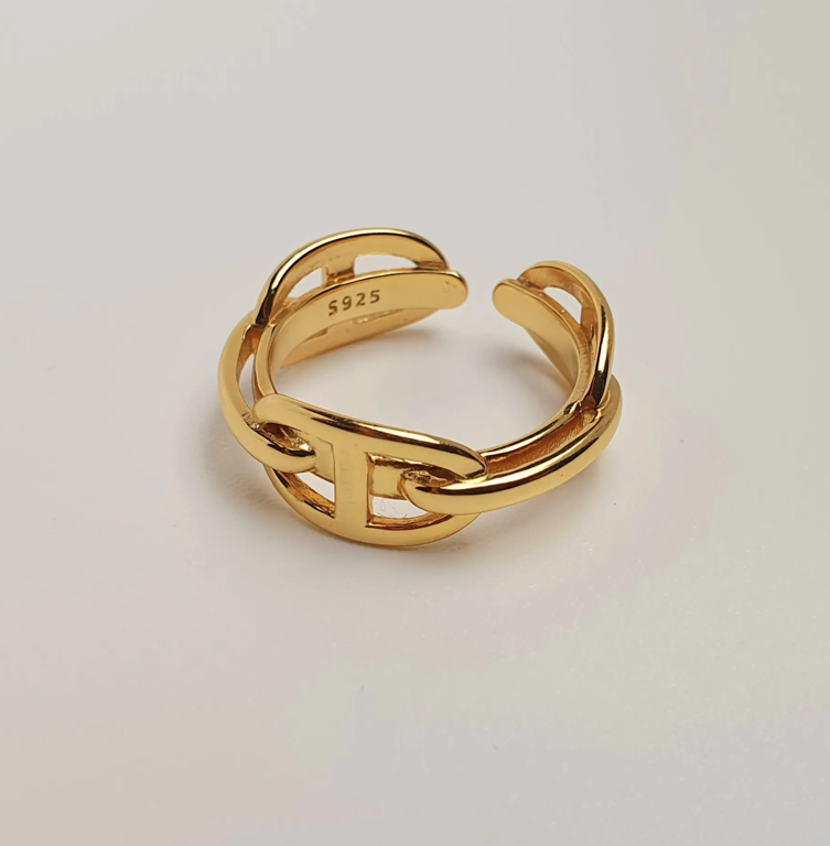 Gold vermeil buckle ring