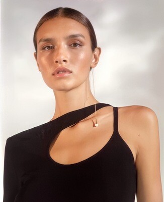Amulet long earring with pearl stone