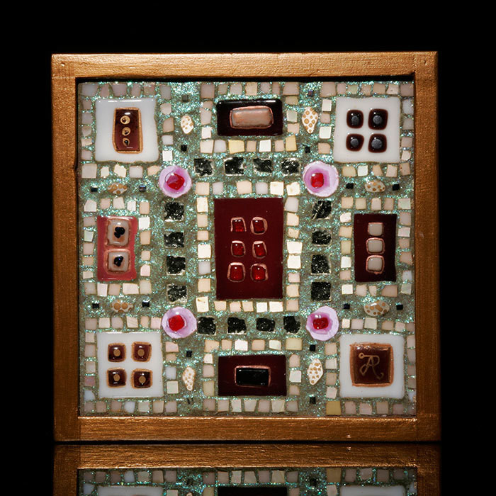 Roman Lightbox