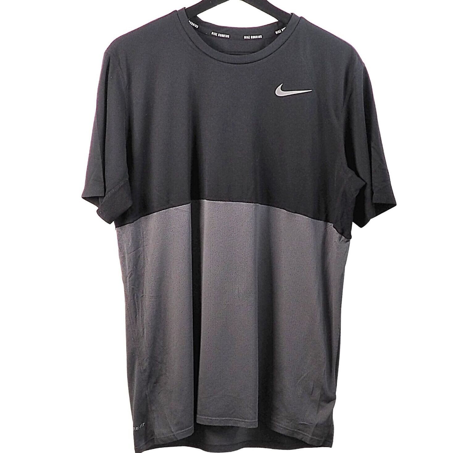 Nike maat L