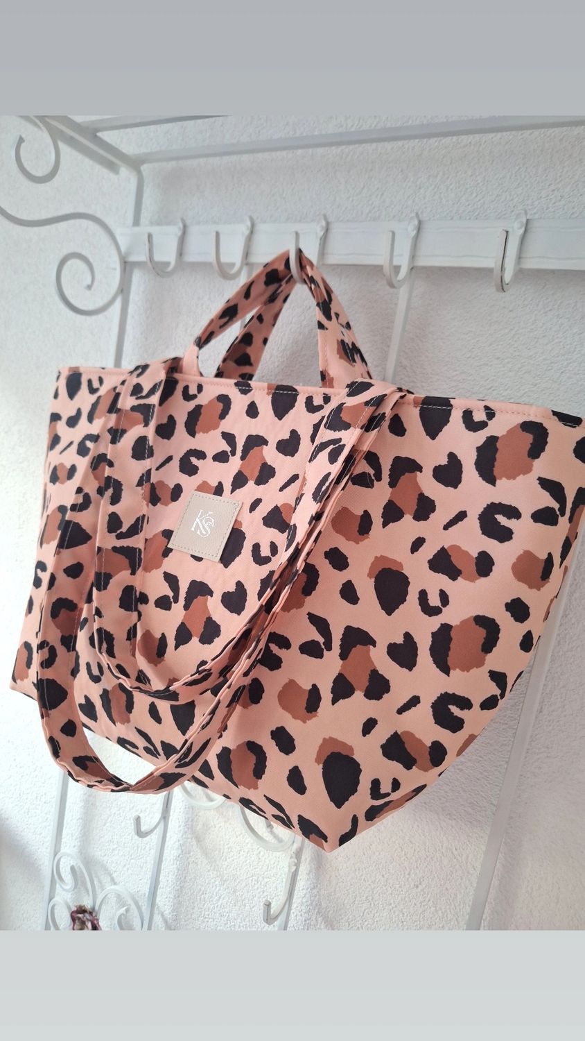 Shopper Leo
