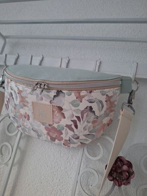 Bodybag Mint Blumen