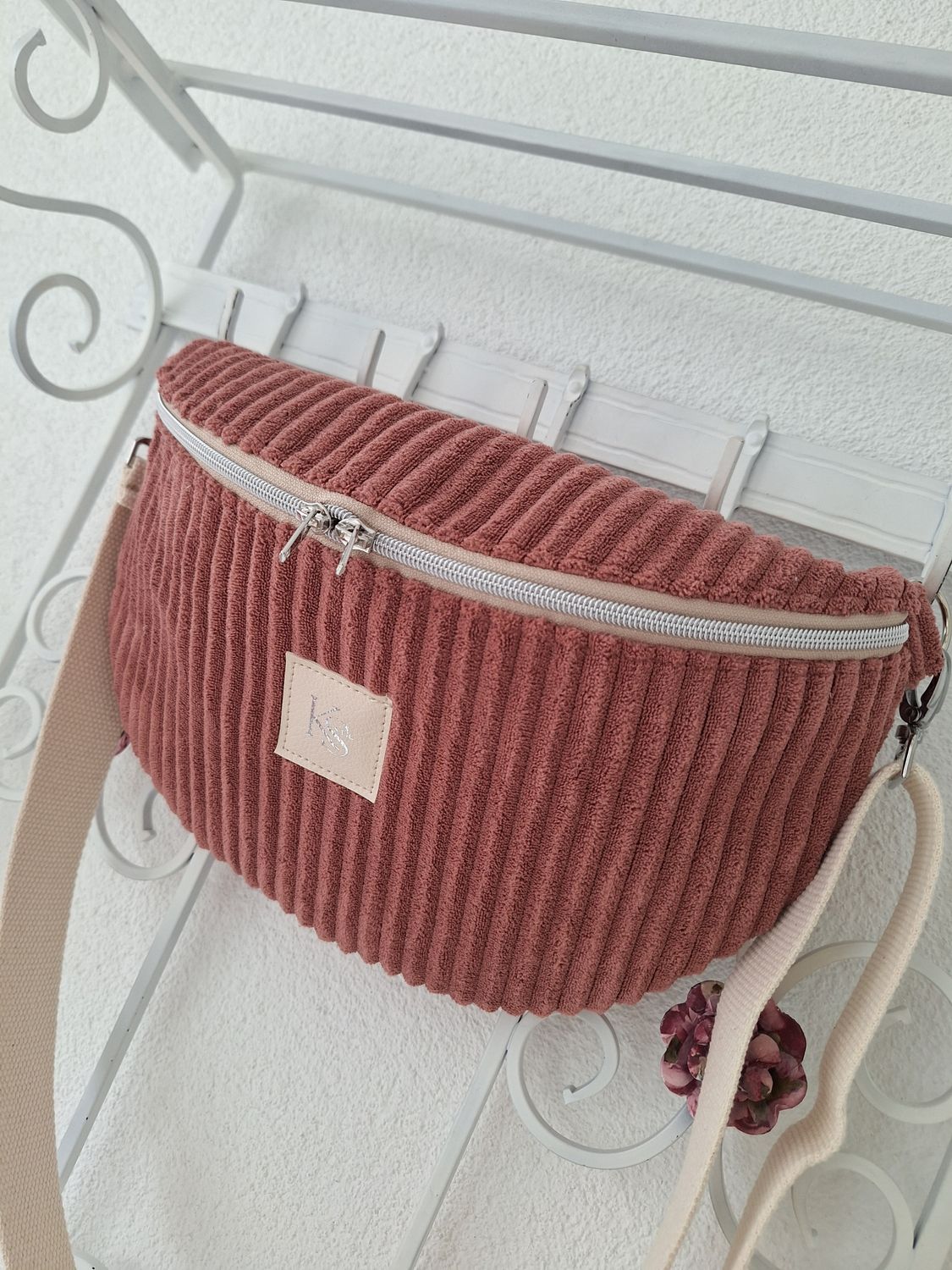 Bodybag Cord Rosenholz