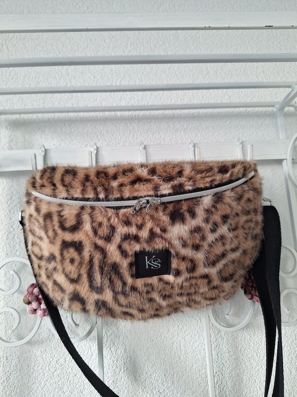 Bodybag Leo Kunstfell