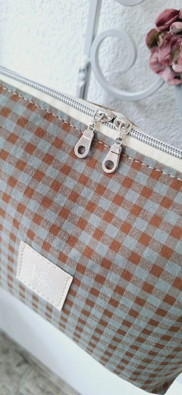 Umhängetasche Vicky Karo Olive/ Braun