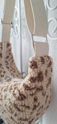 Halfmoonbag Teddy Leo