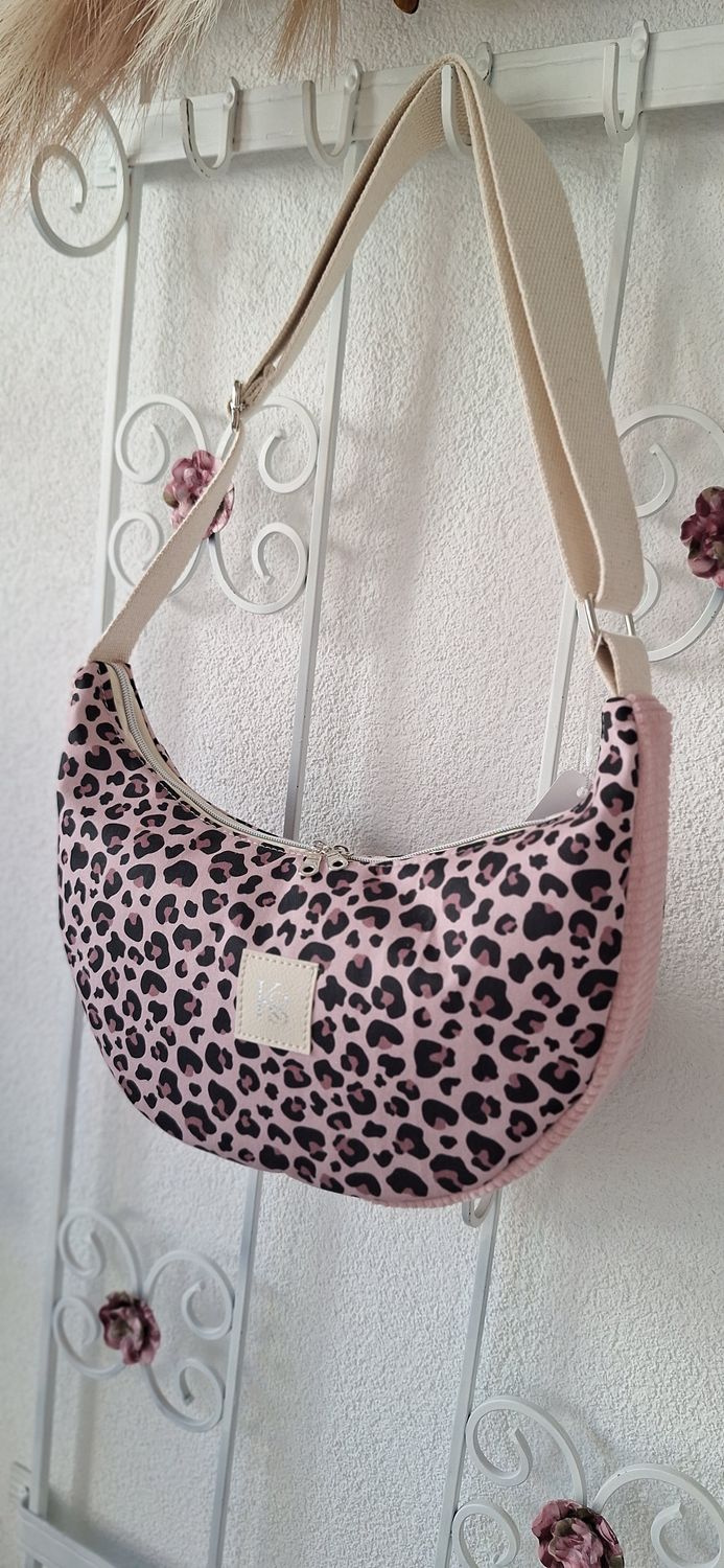 Halfmoonbag Leo Rosa Cord