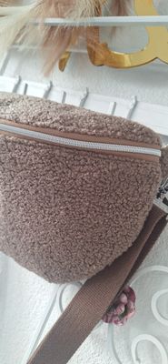 Bodybag Bouclè Taupe