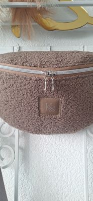Bodybag Bouclè Taupe