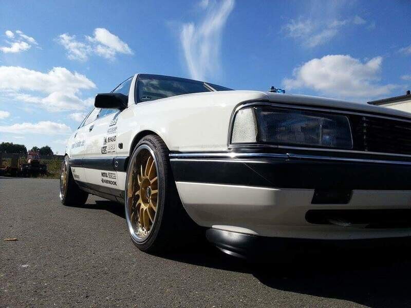1 Satz GFK-Kotflügel Audi 200 20V 100