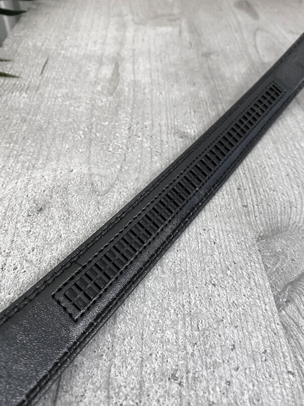 Nahkavyö pikalukolla - 115cm - Musta