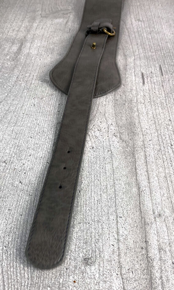 Leveä nahkavyö - 105cm - Harmaa Leveä nahkavyö - 105cm - Harmaa