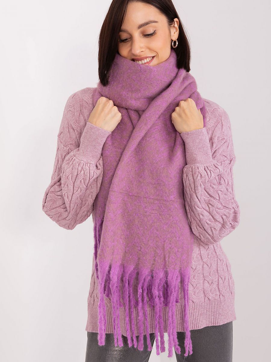 Purple huivi