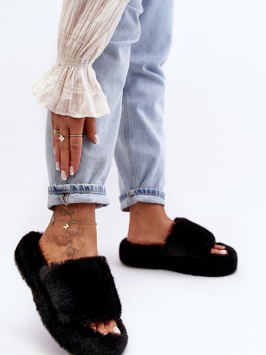 Slippers model 190673 Step in style