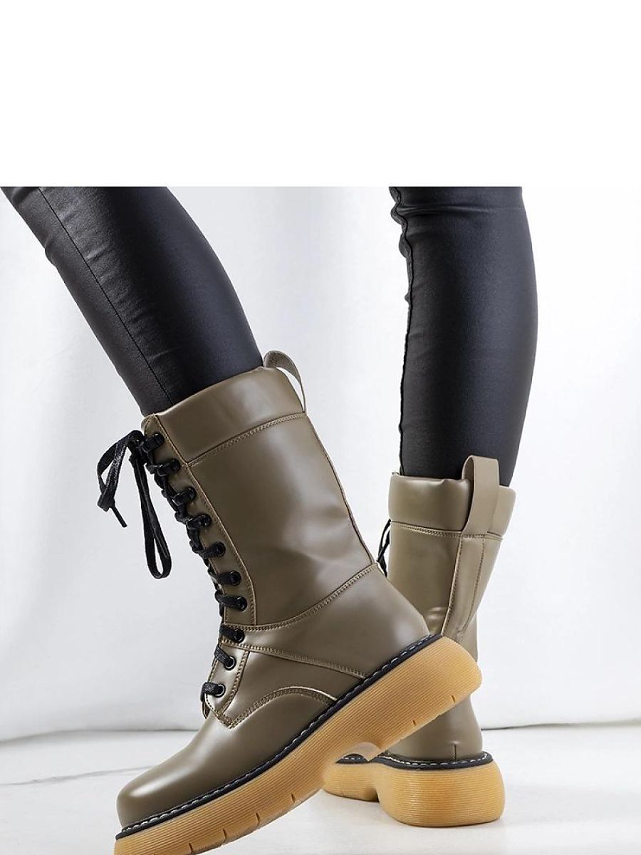 Saappaat malli 205159 Solea