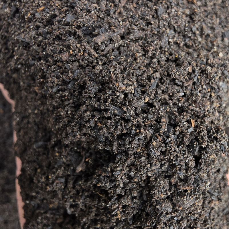 Fed 'n Happy red wiggler worm castings, fine screen