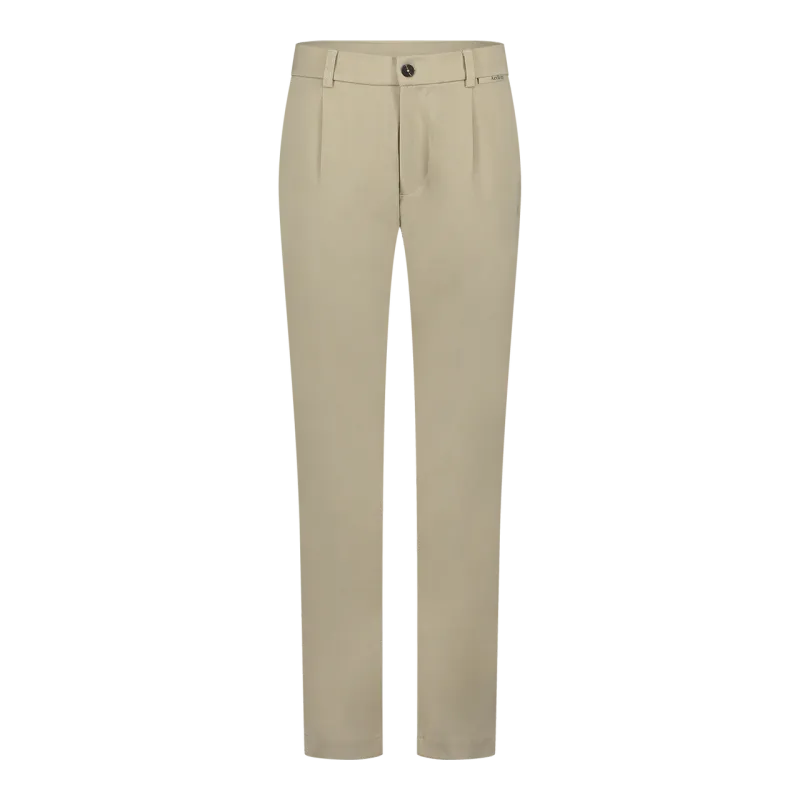 Aeden Aeron Broek