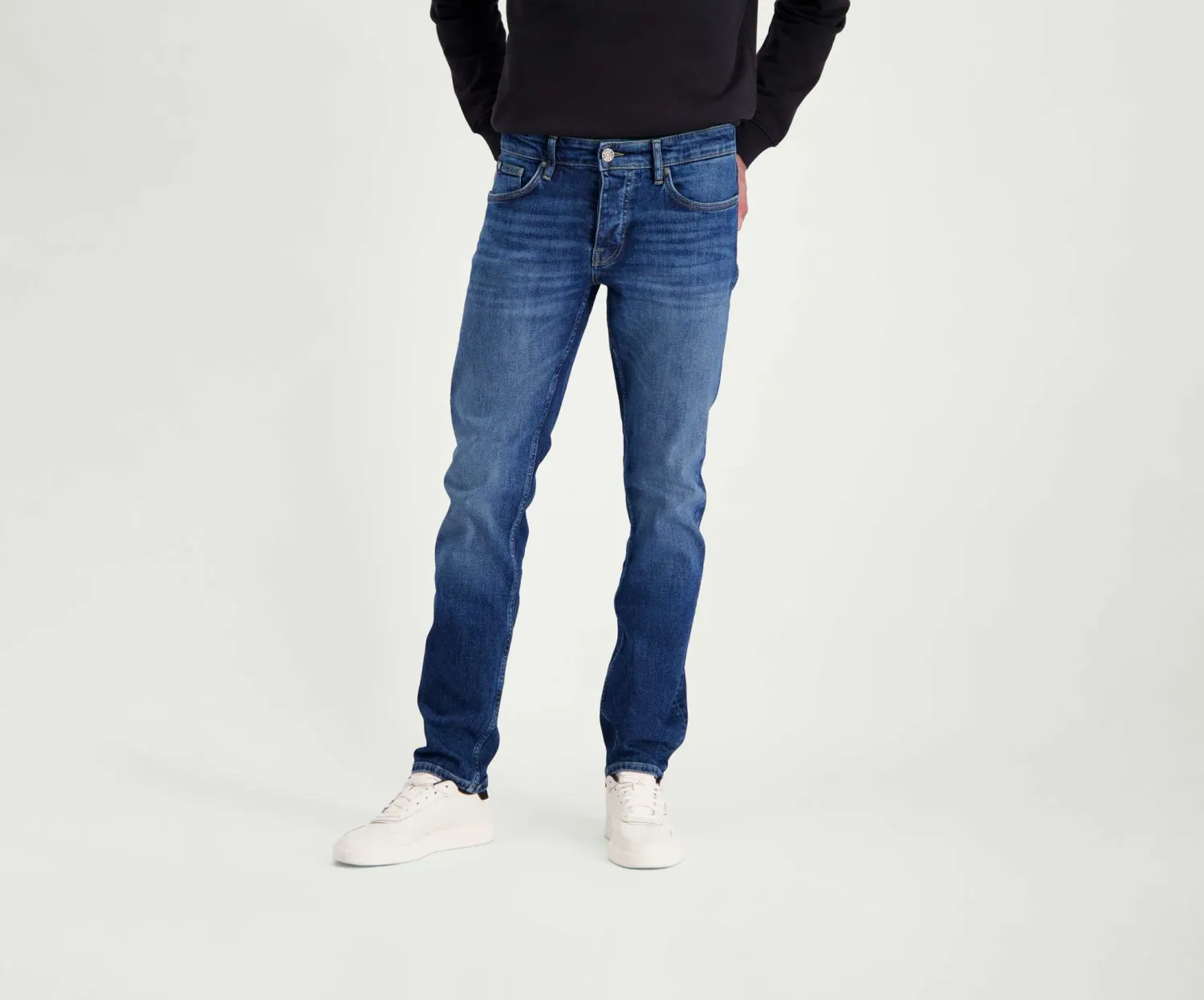 Blue Rivet Slim Indigo Used Jeans
