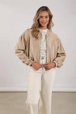 Nukus Babette Bomber