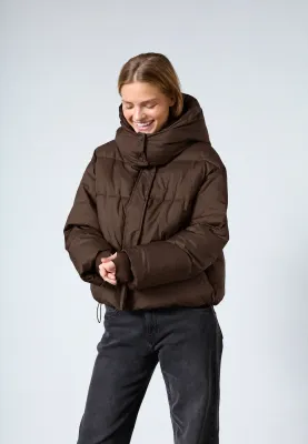 Sisters Point Dinja Short Jacket