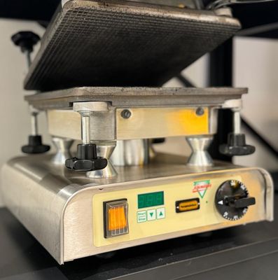 USED (1.5 year) Stroopwafel machine (Heavy duty)