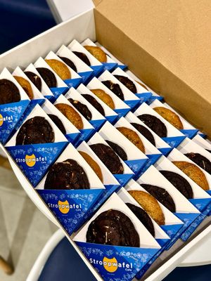 36 COOKIES BOX