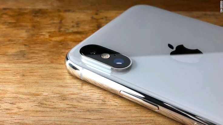 iPhone X