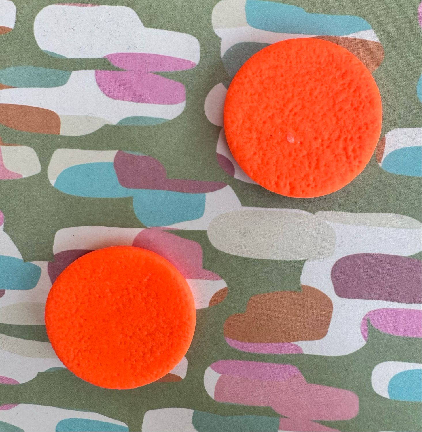 FluoOrangeMedium