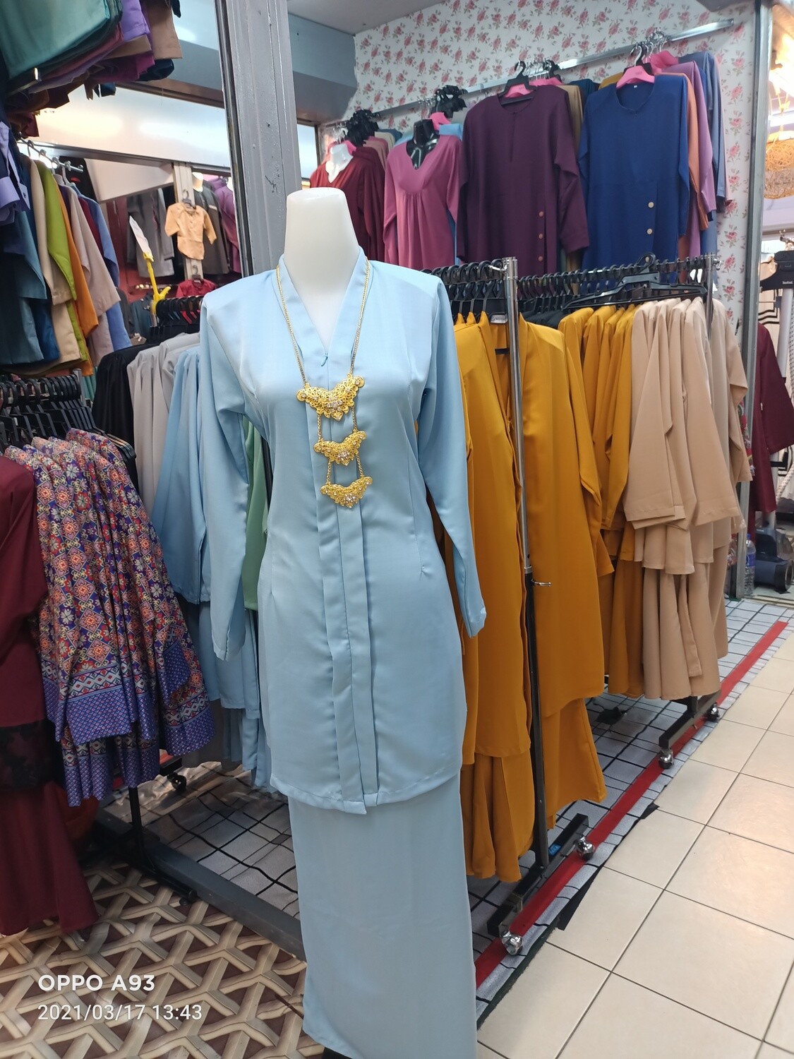 KEBAYA
