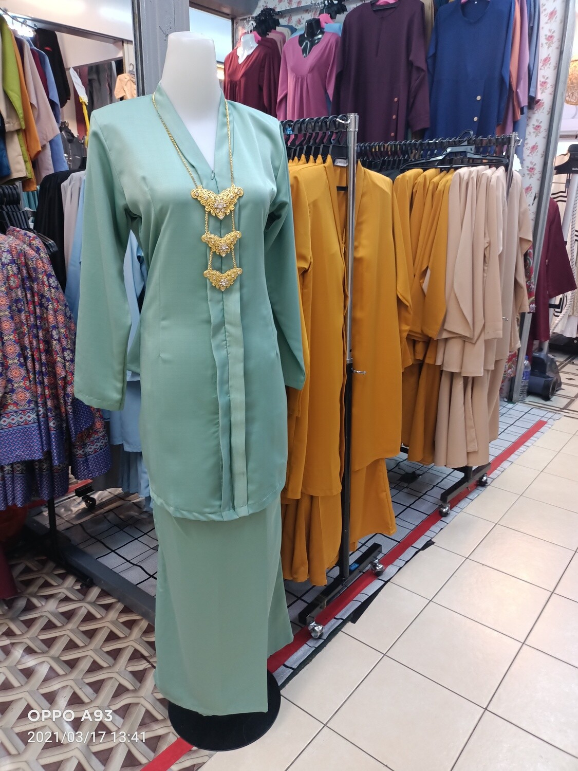 KEBAYA