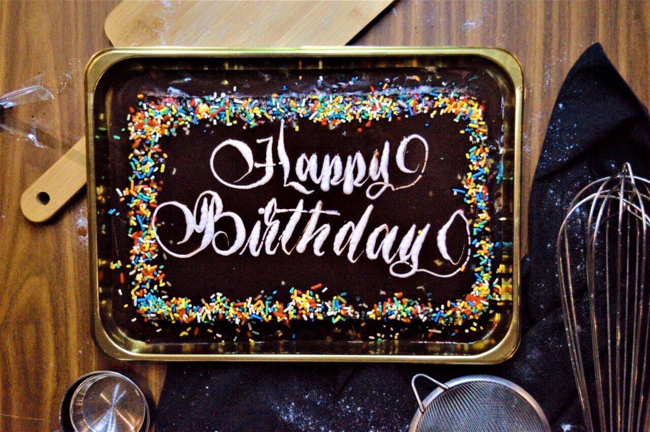 Pastel Chocolate Cake