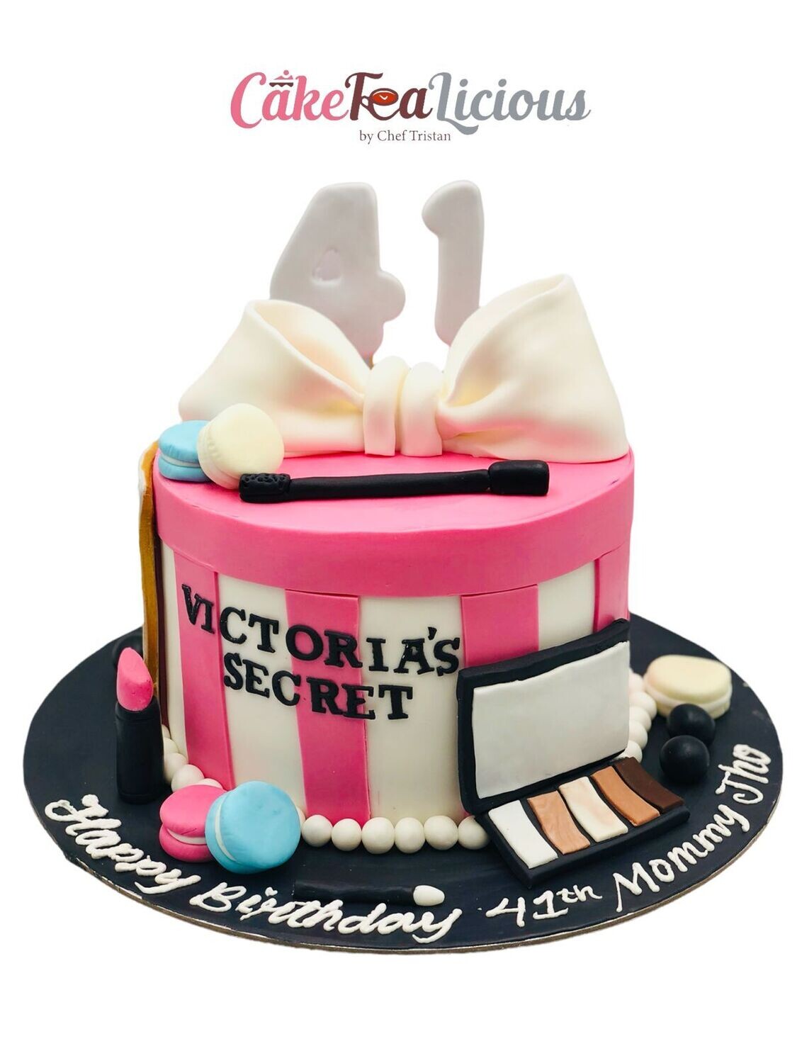 Makeup Ladies Cake
