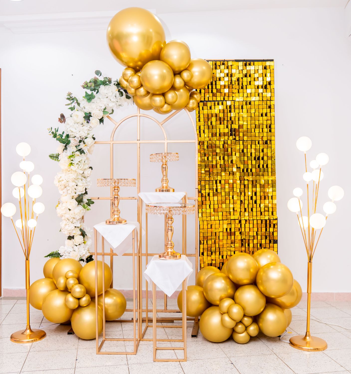 Gold Elegant Decor