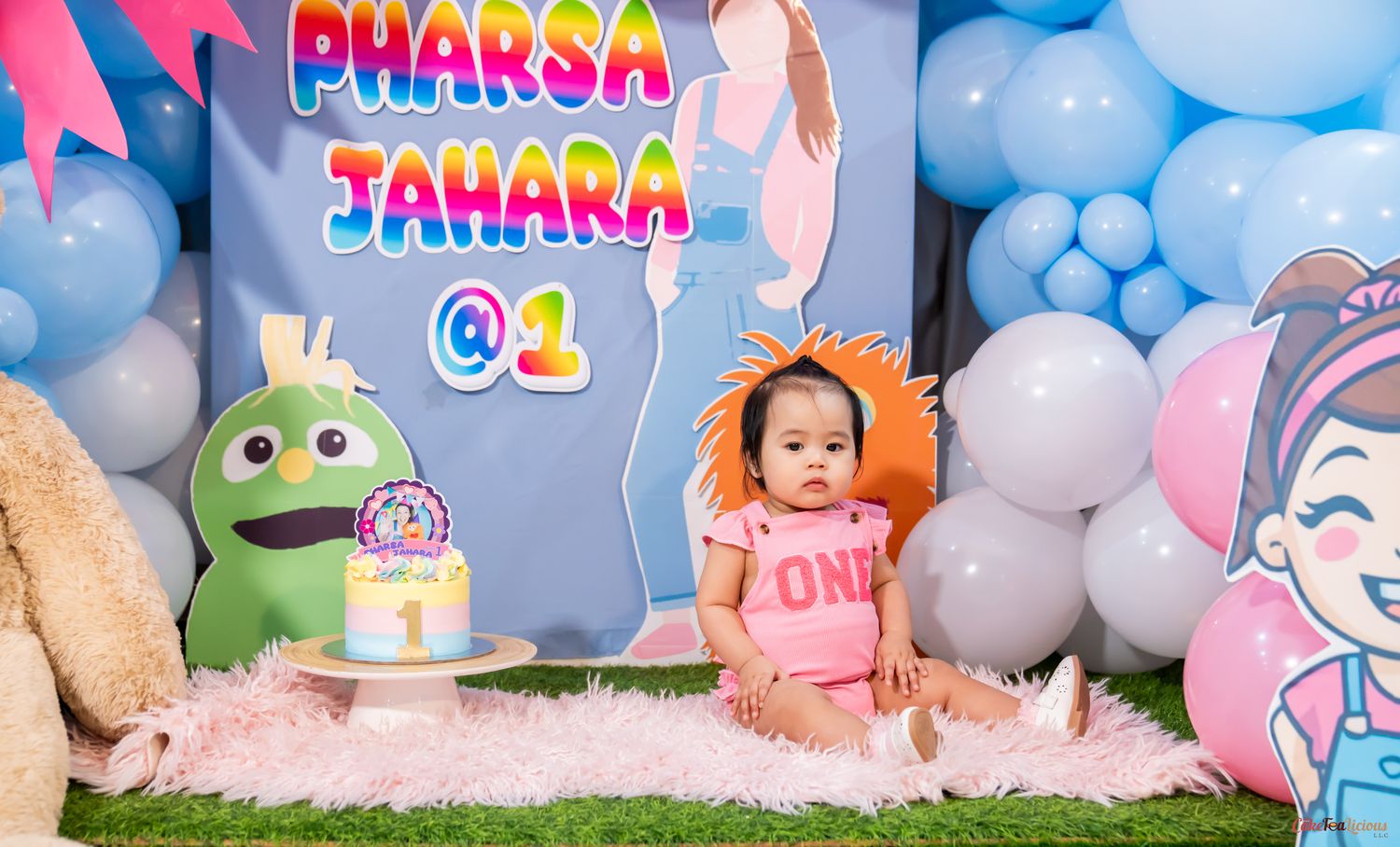 CAKE SMASH- MS RACHEL THEME