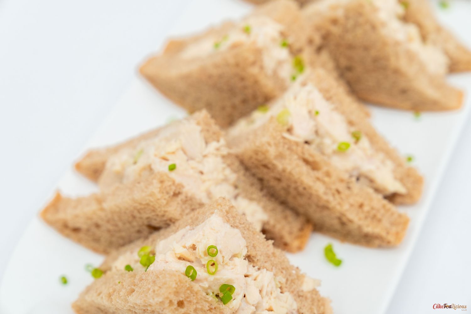 WHITE CHICKEN SANDWICH