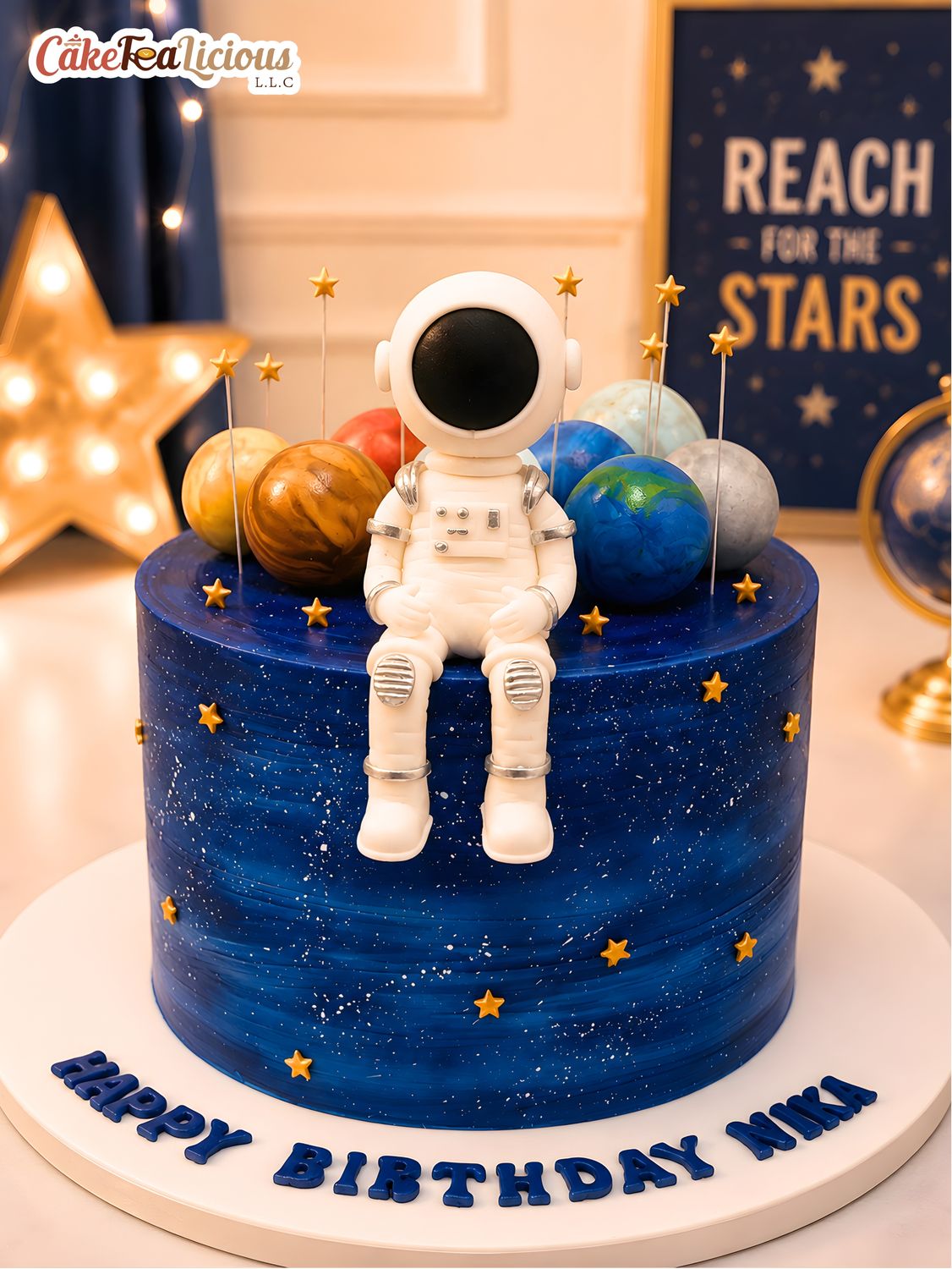 Astronaut Cake 3
