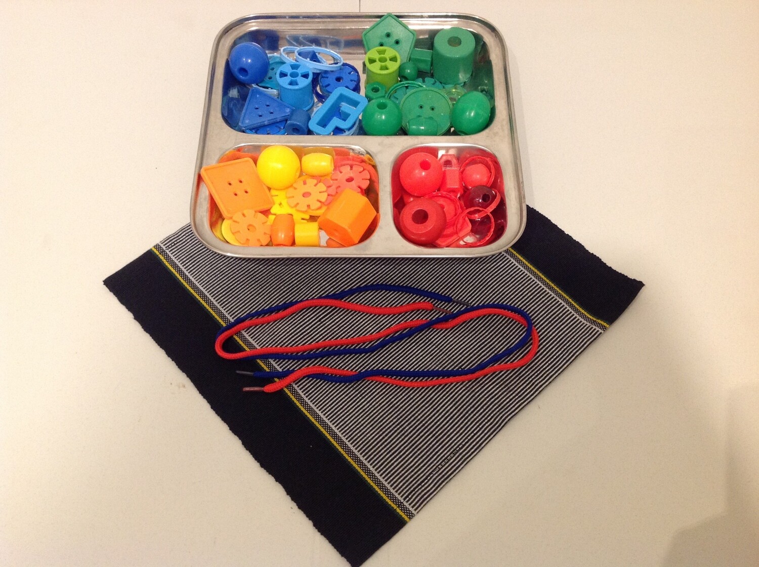 Threading Play Set