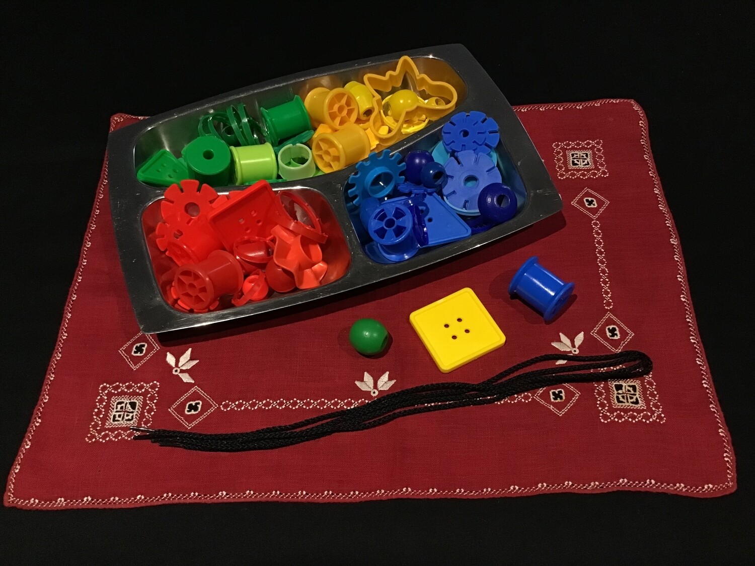 Threading Play Set
