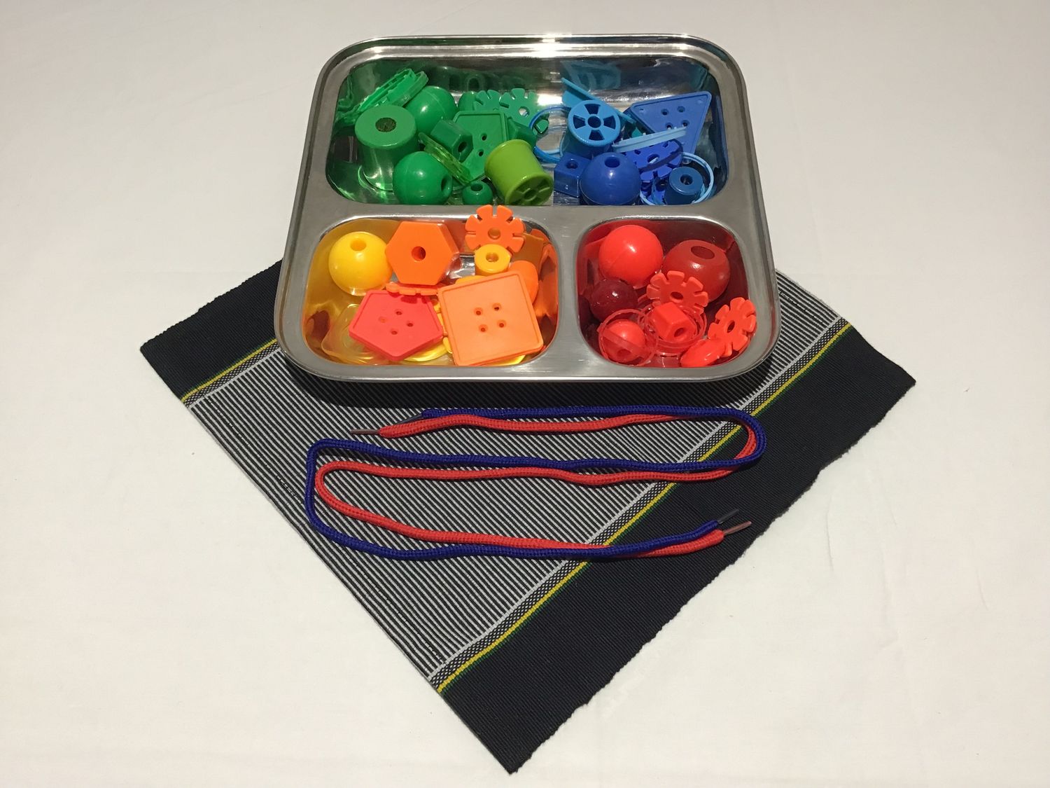 Threading Play Set