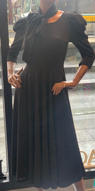 Rose Gold & Black Midi Dress Rose Gold & Black Midi Dress