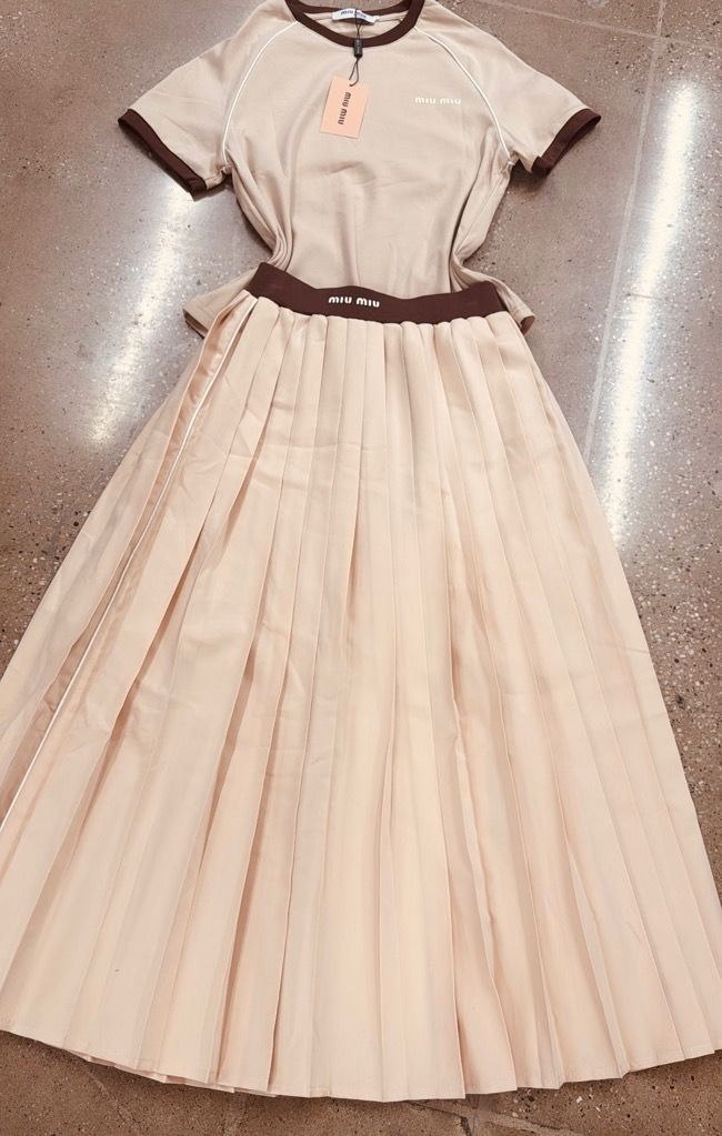 Beige & Brown Skirt Set